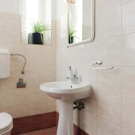 Scalierova 9 Apartment