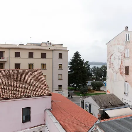 Scalierova 9 Apartment *